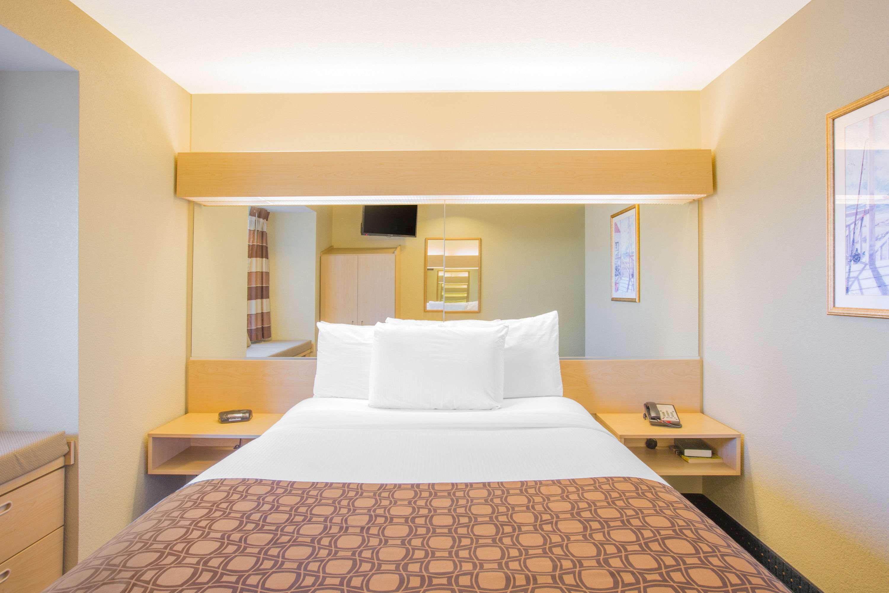 Microtel Inn & Suites by Wyndham Albertville Exterior foto