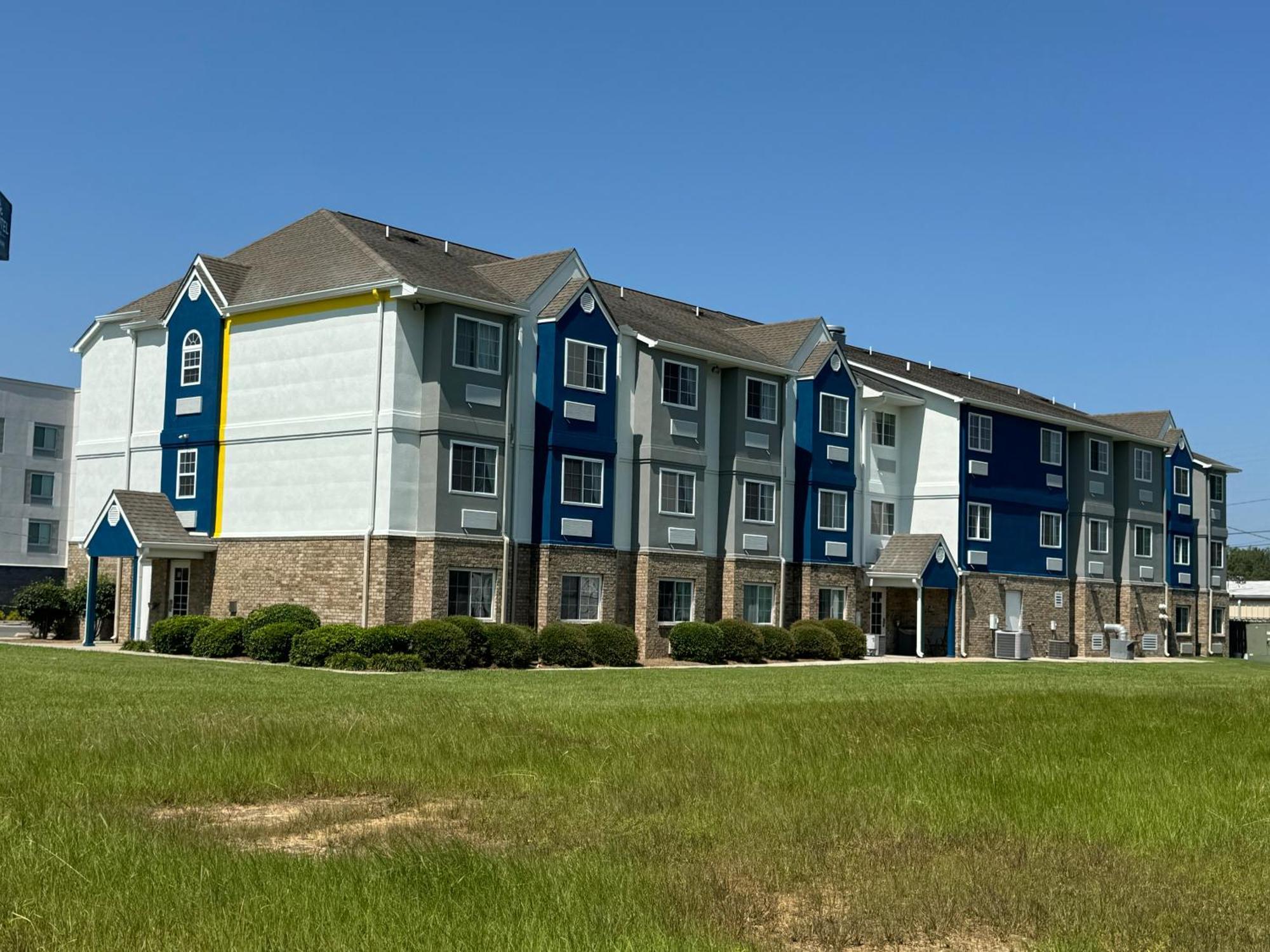 Microtel Inn & Suites by Wyndham Albertville Exterior foto