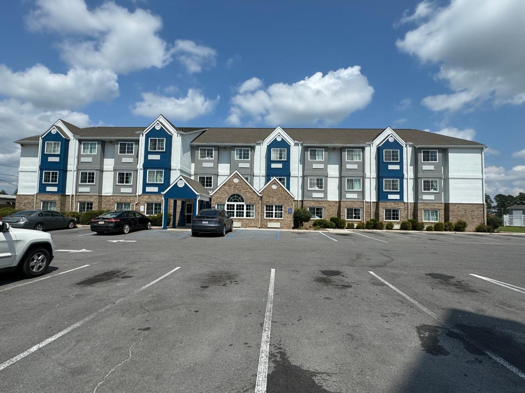 Microtel Inn & Suites by Wyndham Albertville Exterior foto